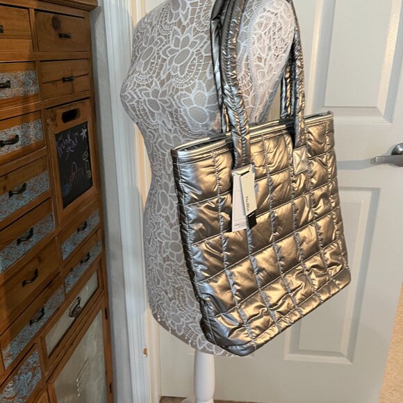 Quilted Puffer Tote - Shiny Silver - Double Handle- XL- Lightweight - NWT - Picture 2 of 9